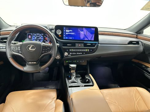 Used 2024 Lexus ES 350 Ultra Luxury w/ Accessory Package (Z2) FWD image 29
