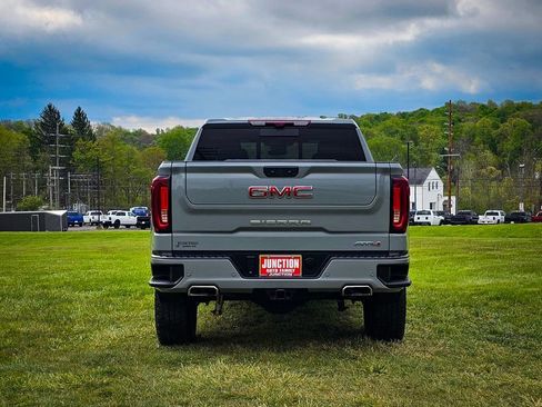 Used 2024 GMC Sierra 1500 AT4 w/ Technology Package AWD/4WD image 6