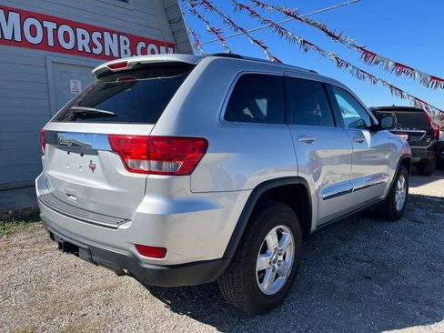 Used 2013 Jeep Grand Cherokee Laredo w/ Laredo E Group image 7