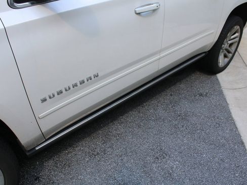 Used 2019 Chevrolet Suburban Premier w/ Premier Plus Edition image 12