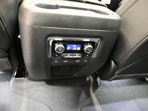 New 2026 GMC Yukon XL Denali w/ Denali Reserve Package image 30