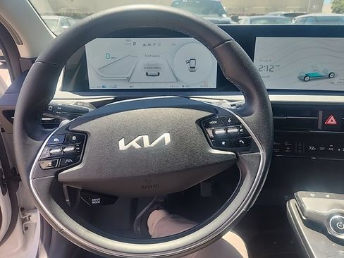 Certified 2024 Kia EV6 Wind RWD image 21