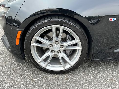 Used 2020 Chevrolet Camaro SS image 11