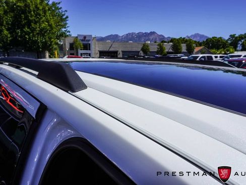Used 2024 Ford Expedition Limited AWD/4WD image 8