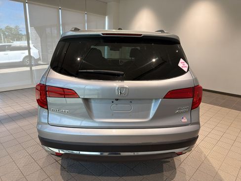 Used 2018 Honda Pilot Elite image 4