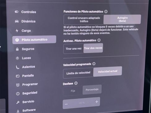 Used 2021 Tesla Model Y Long Range image 24