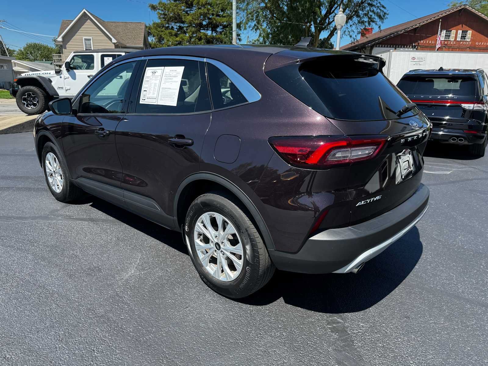Used 2023 Ford Escape Active AWD/4WD image 8