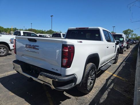Used 2023 GMC Sierra 1500 SLE w/ X31 Off-Road Package AWD/4WD image 4