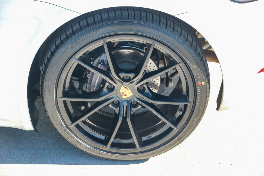 Used 2019 Porsche 718 Boxster RWD image 11