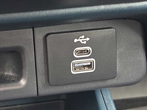 Used 2025 Ford Maverick Tremor AWD/4WD image 19