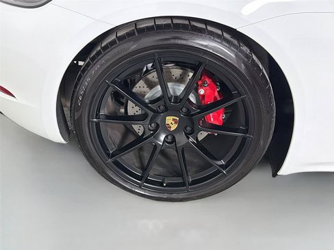Certified 2025 Porsche 718 Cayman GTS RWD image 13