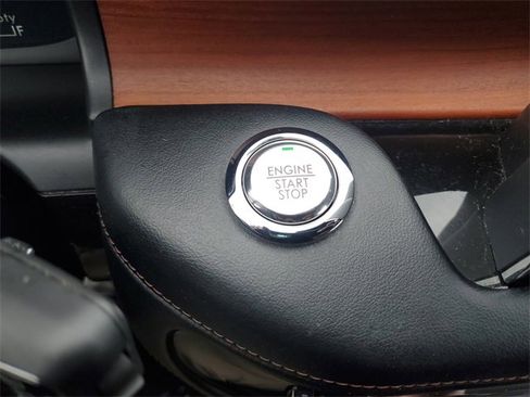 Used 2020 Lincoln Aviator Reserve w/ Elements Package Plus image 14