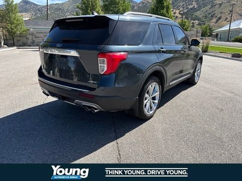Used 2023 Ford Explorer Platinum w/ Technology Package AWD/4WD image 10