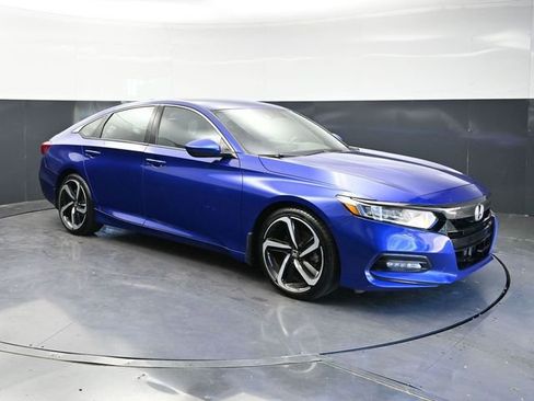 Used 2020 Honda Accord Sport image 3