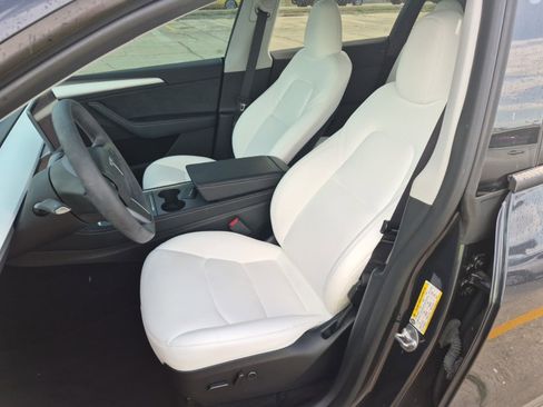 Used 2024 Tesla Model Y Long Range image 26