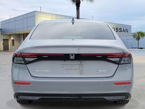 Used 2024 Honda Accord Touring image 5