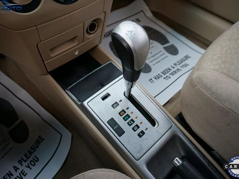 Used 2011 Chevrolet Aveo LT image 30