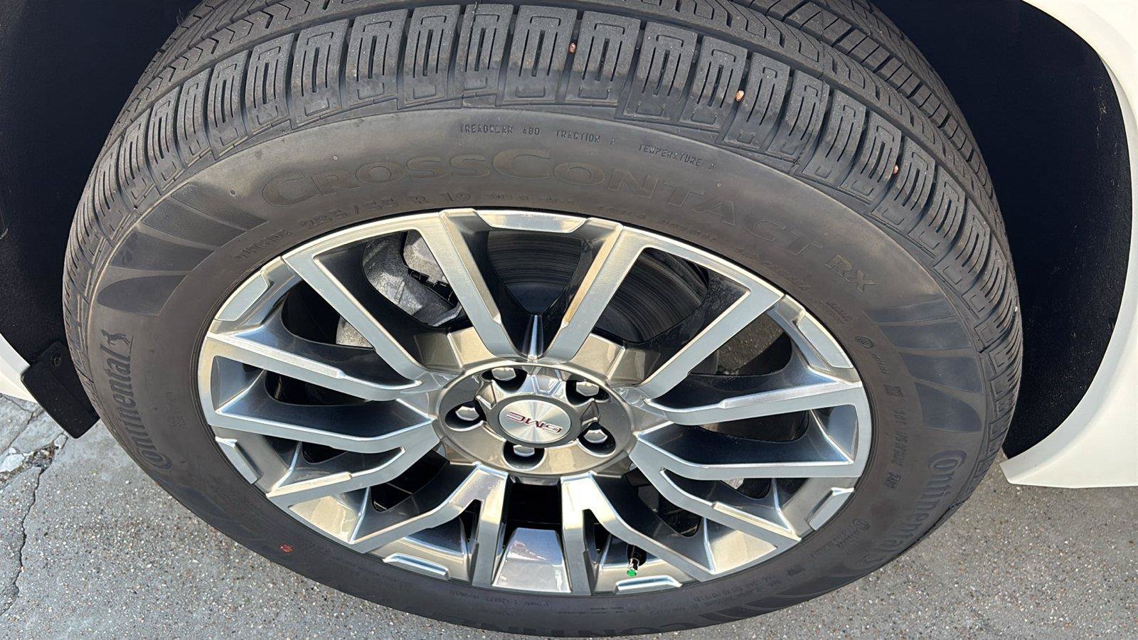 New 2027 GMC Terrain Denali w/ LPO, Floor Liner Package AWD/4WD image 13