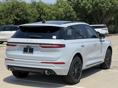 New 2025 Lincoln Corsair Grand Touring w/ Jet Appearance Package image 9