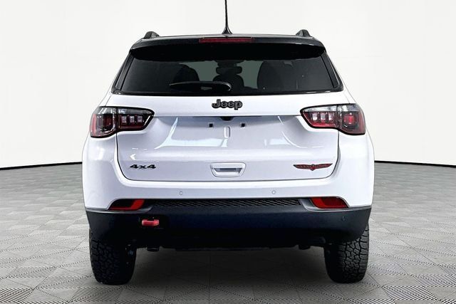 New 2026 Jeep Compass Trailhawk AWD/4WD image 5