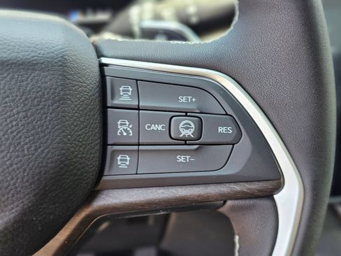 New 2026 Jeep Grand Cherokee L 4WD image 14