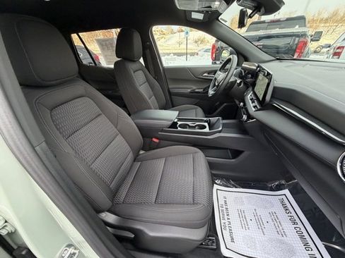 Certified 2025 Chevrolet Equinox LT w/ Safety and Technology Package image 38