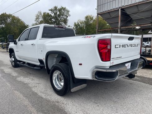 Used 2022 Chevrolet Silverado 3500 LTZ image 3