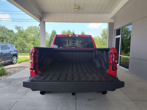 Used 2025 RAM 1500 Big Horn AWD/4WD image 6
