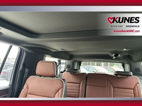 Used 2023 GMC Yukon XL Denali Ultimate image 37