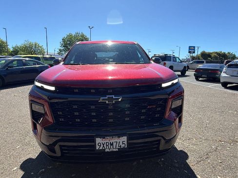 Used 2026 Chevrolet Traverse RS AWD/4WD image 2