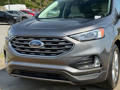 Used 2024 Ford Edge Titanium image 10
