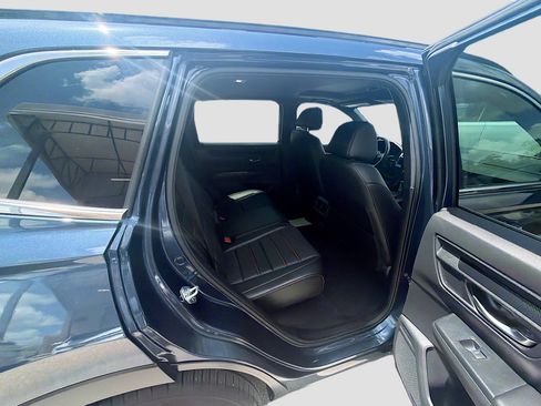 Used 2025 Honda CR-V Sport-L image 28