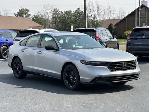New 2025 Honda Accord SE image 10
