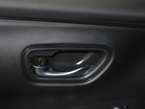 Certified 2026 Honda HR-V Sport image 7