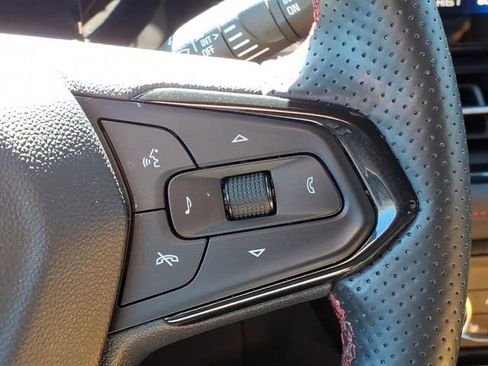 Used 2024 Chevrolet TrailBlazer RS w/ Driver Confidence Package image 23