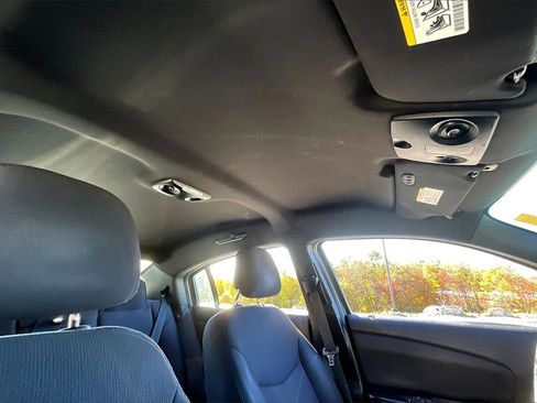 Used 2014 Chrysler 200 Touring image 14