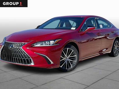 New 2025 Lexus ES 350 w/ Premium Package