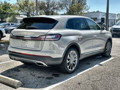 Used 2023 Lincoln Nautilus Reserve w/ Equipment Group 201A image 7