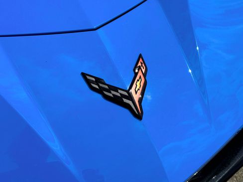 Used 2025 Chevrolet Corvette Stingray Coupe w/ 1LT image 3