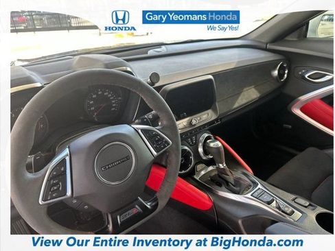Used 2022 Chevrolet Camaro ZL1 RWD image 8