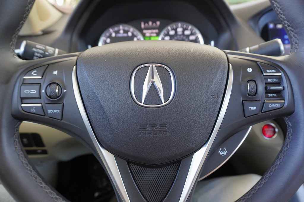 Used 2015 Acura TLX w/ Technology Package FWD image 16