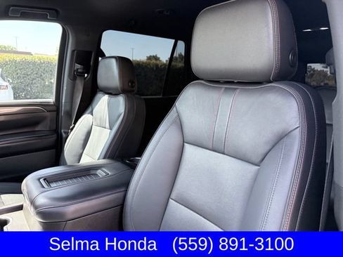 Used 2022 Chevrolet Tahoe RST w/ Luxury Package RWD image 12