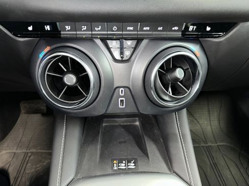 Certified 2024 Chevrolet Blazer LT w/ Convenience Package image 14