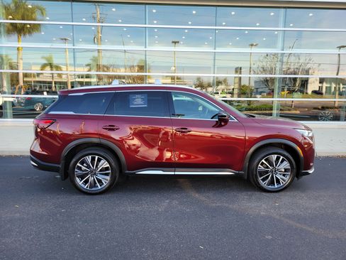 Certified 2026 INFINITI QX60 Luxe w/ Cargo Package image 3