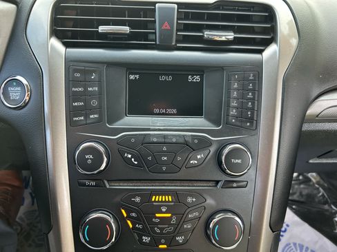 Used 2018 Ford Fusion S FWD image 16