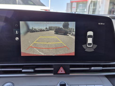 Used 2023 Hyundai Elantra Limited FWD image 30