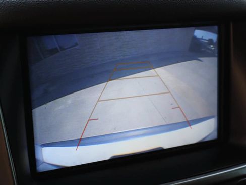 Used 2019 Chevrolet Suburban Premier AWD/4WD image 9