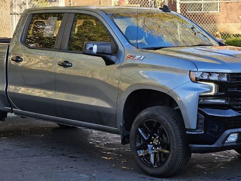 Used 2022 Chevrolet Silverado 1500 LT Trail Boss w/ LT Trail Boss Premium Package AWD/4WD image 7