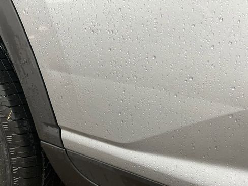 Used 2025 GMC Acadia Elevation image 32