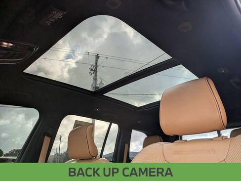 Used 2022 Jeep Grand Cherokee Summit w/ Adv Protech Group IV RWD image 17
